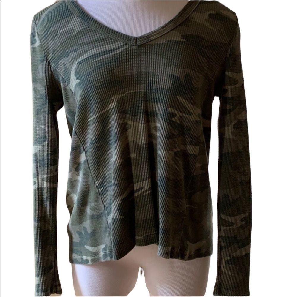 T.LA long sleeve shirt